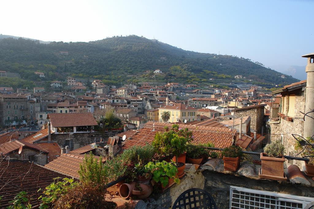 B&B Il Libro Verde Dolceacqua Exterior photo