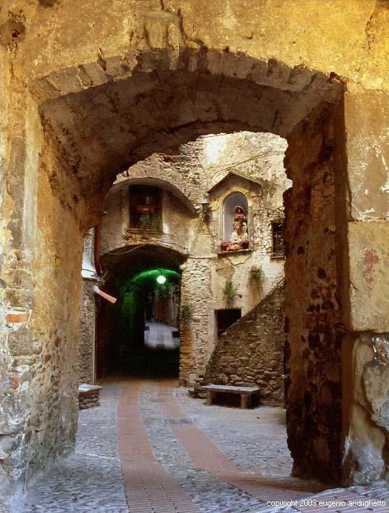 B&B Il Libro Verde Dolceacqua Exterior photo