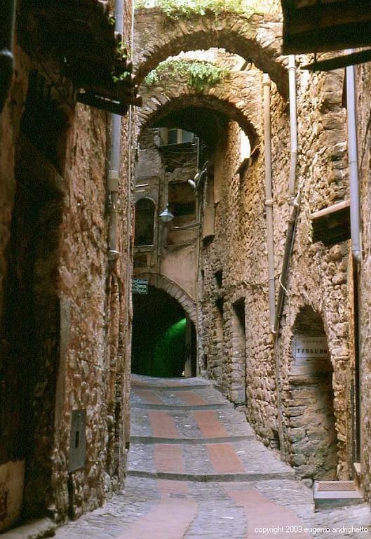 B&B Il Libro Verde Dolceacqua Exterior photo