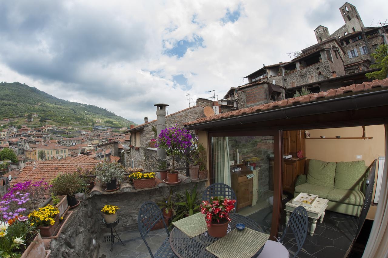 B&B Il Libro Verde Dolceacqua Exterior photo